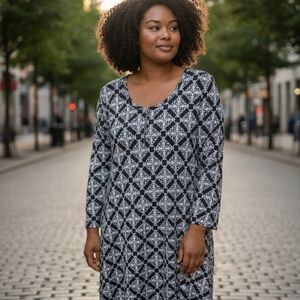 Lulu B Shift Dress 1X Black White Geometric Stretch Comfort Beach Vacation Knit